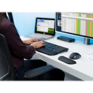 KENSINGTON ErgoSoft Standard Keyboard Wrist Rest - Black