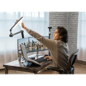 KENSINGTON A1000 Telescoping C-Clamp Webcam Desk Mount
