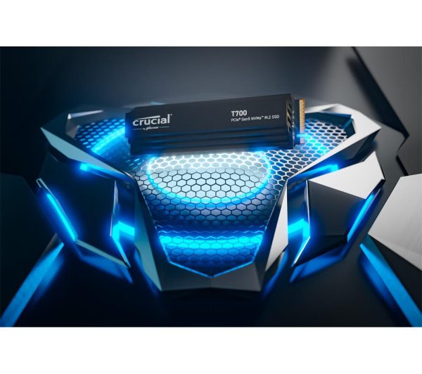 CRUCIAL T700 M.2 Internal SSD with Heatsink - 4 TB