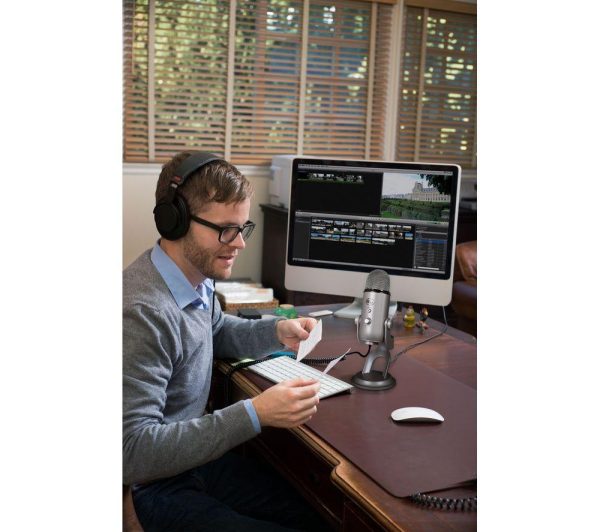 BLUE Yeti USB Streaming Microphone - Silver