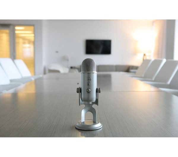 BLUE Yeti USB Streaming Microphone - Silver