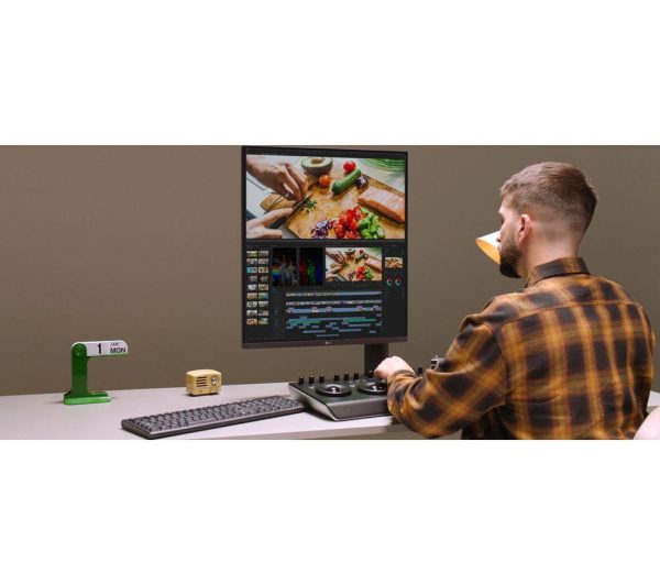 LG DualUp 28MQ780-B.AEK Quad HD 27.6" Nano IPS LCD Monitor - Black